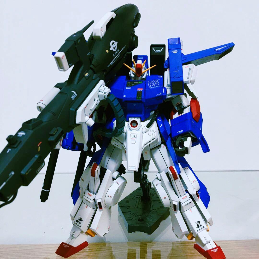 ガンプラ 完成品 1/100 MG フルアーマー ZZ ガンダム