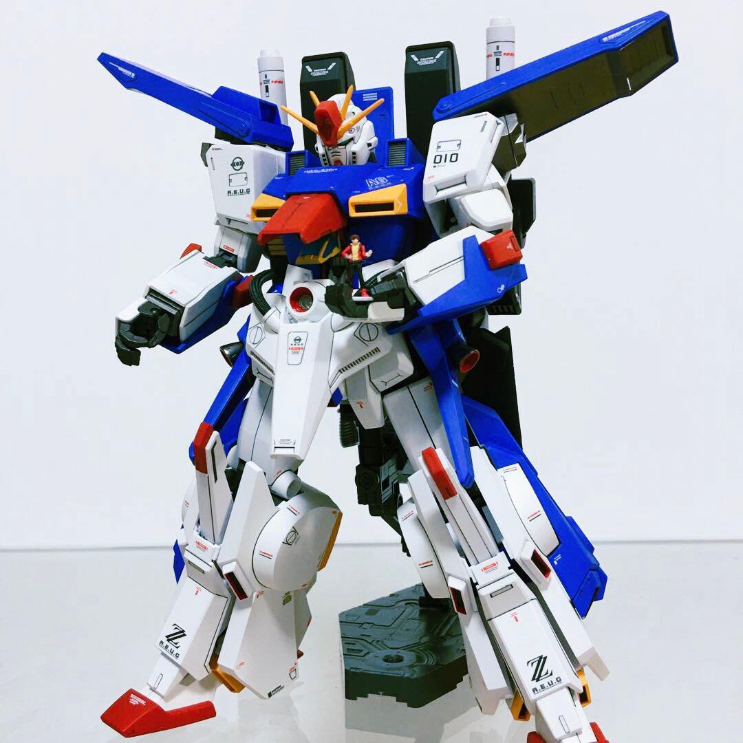 ガンプラ 完成品 1/100 MG フルアーマー ZZ ガンダム