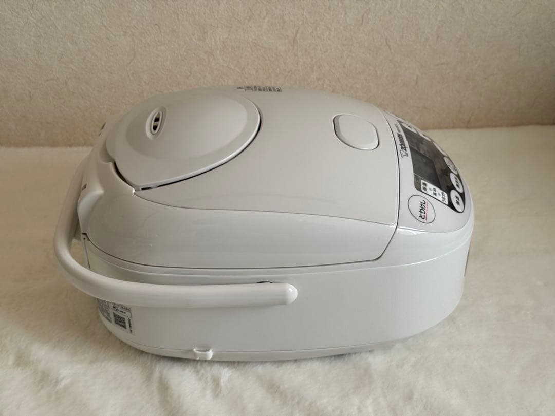 象印 NW-VK10 新製品 IH 炊飯ジャー 炊飯器 5.5合 美品 3年保証