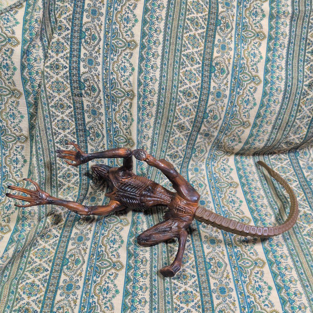 ドッグエイリアン　ツクダホビー