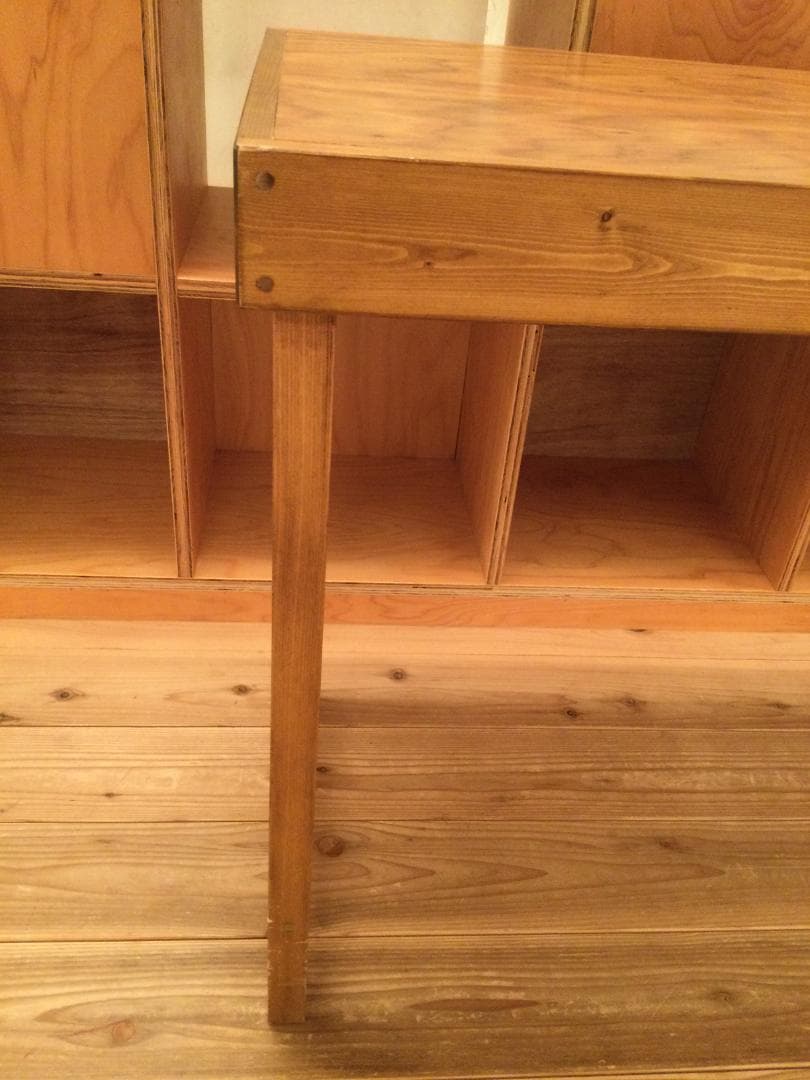 【中古アンティーク机】木製シンプルデザインテーブル