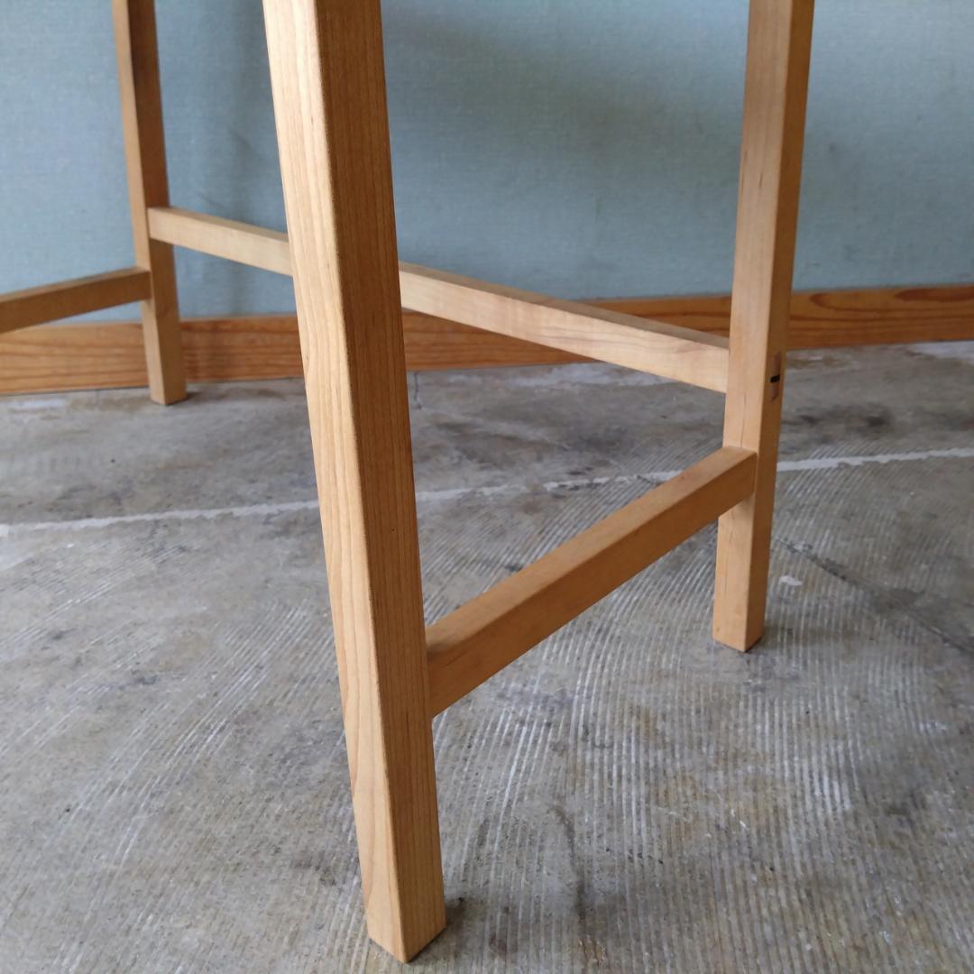 木製 アーム付き スツール　組み木
