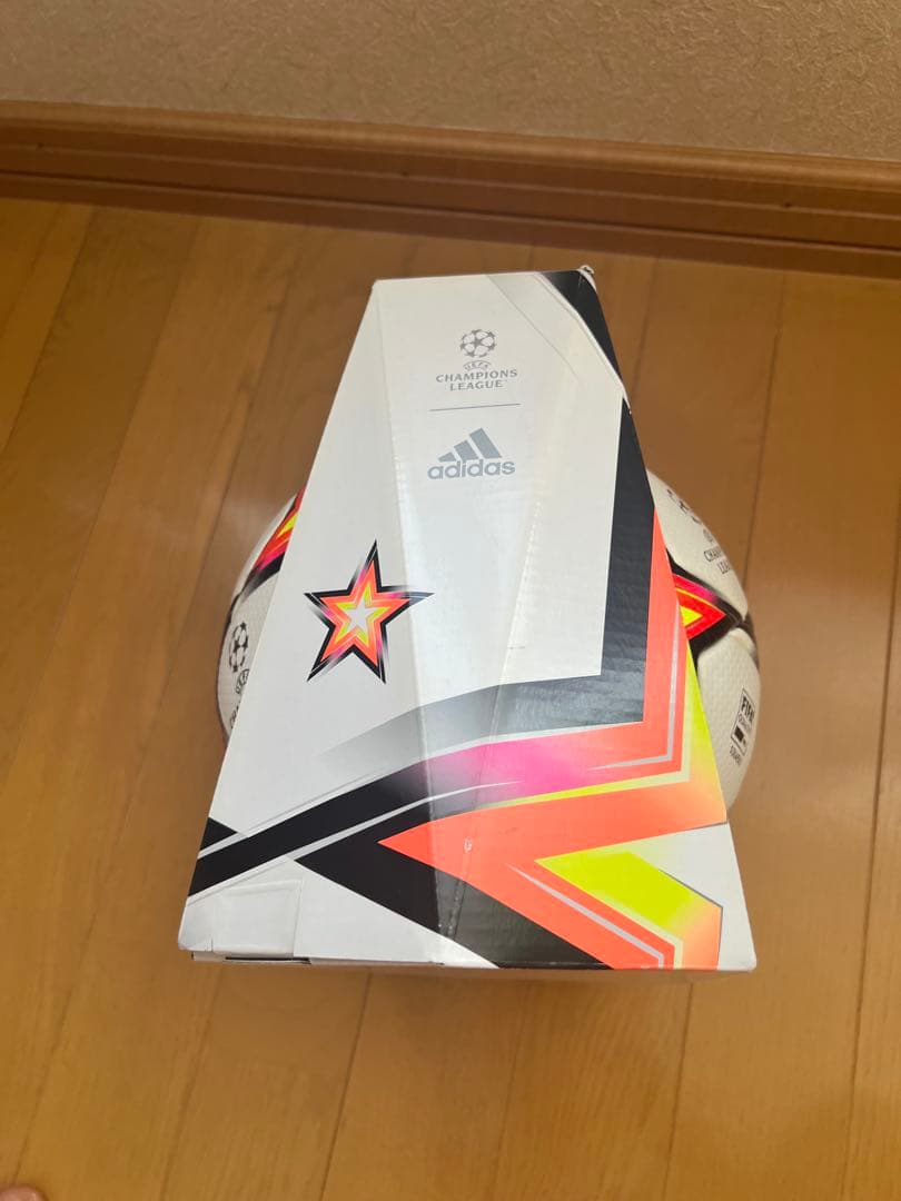 アディダスサッカーボール5号球フィナーレ ２１－２２リーグプロ国際公認球 試合球
