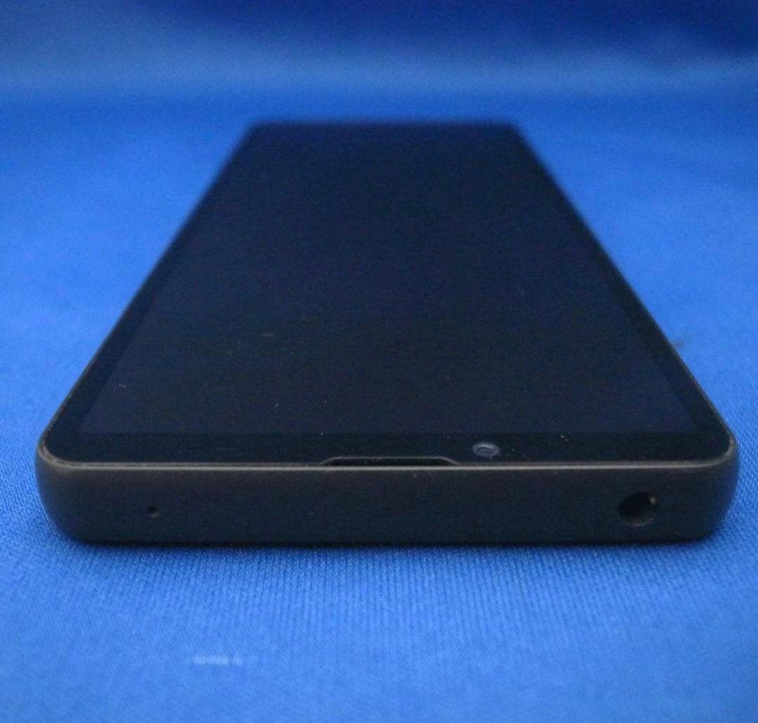 SONY Xperia 10 VI 本体 スタイルカバー付き