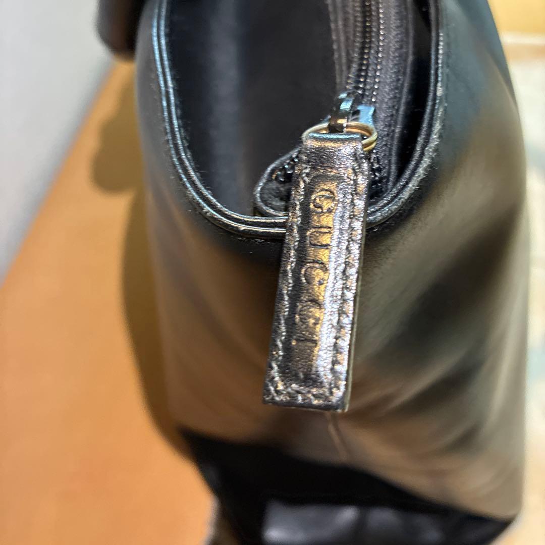 【初売り】GUCCI ブラック レザーハンドバッグ
