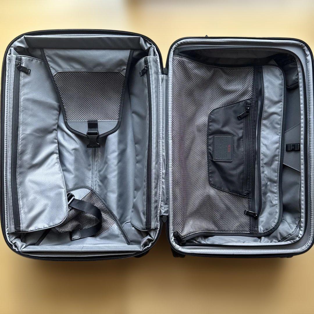 トゥミ TUMI キャリーケース エクスパンダブル 黒 アルファ3