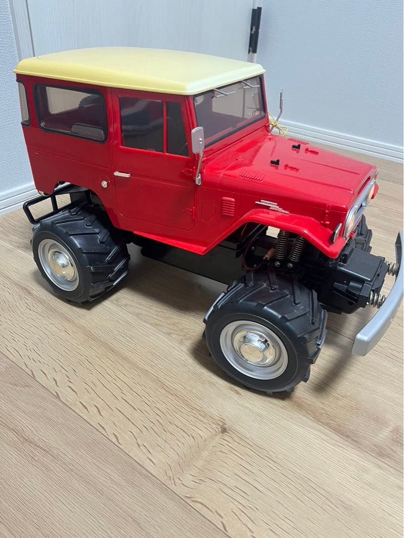 アオシマ　ランドクルーザーFJ40ラジコン