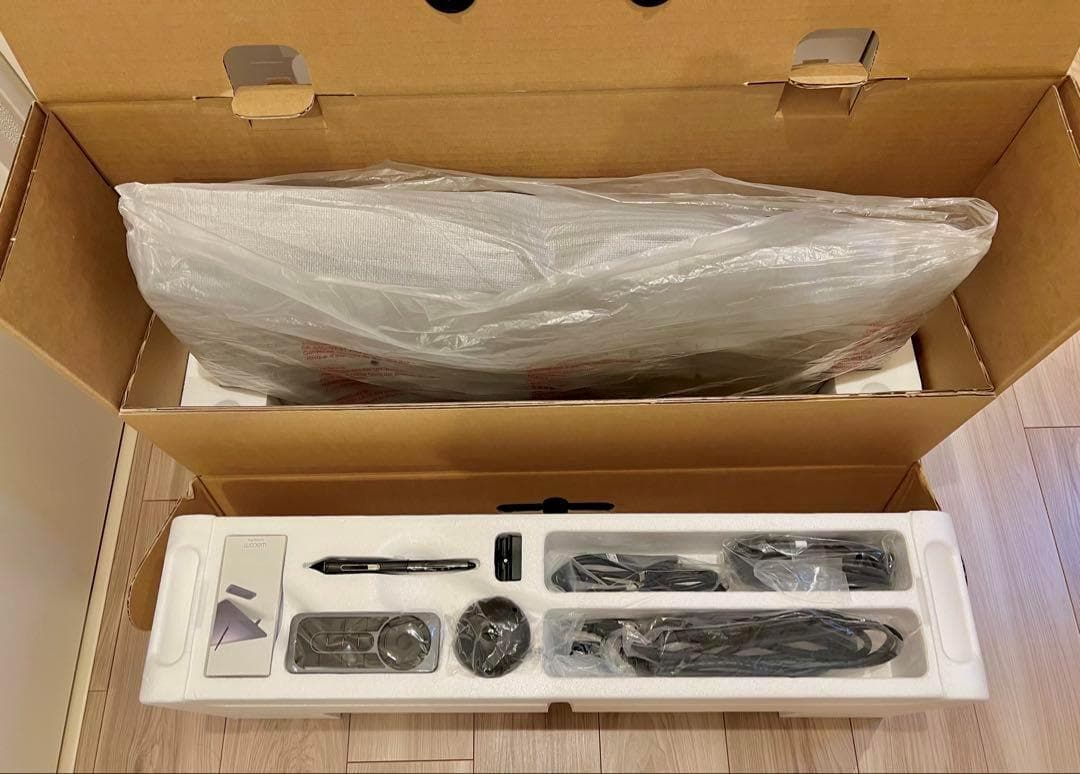 Wacom　Cintiq Pro 24 　TDTK-2420/K0