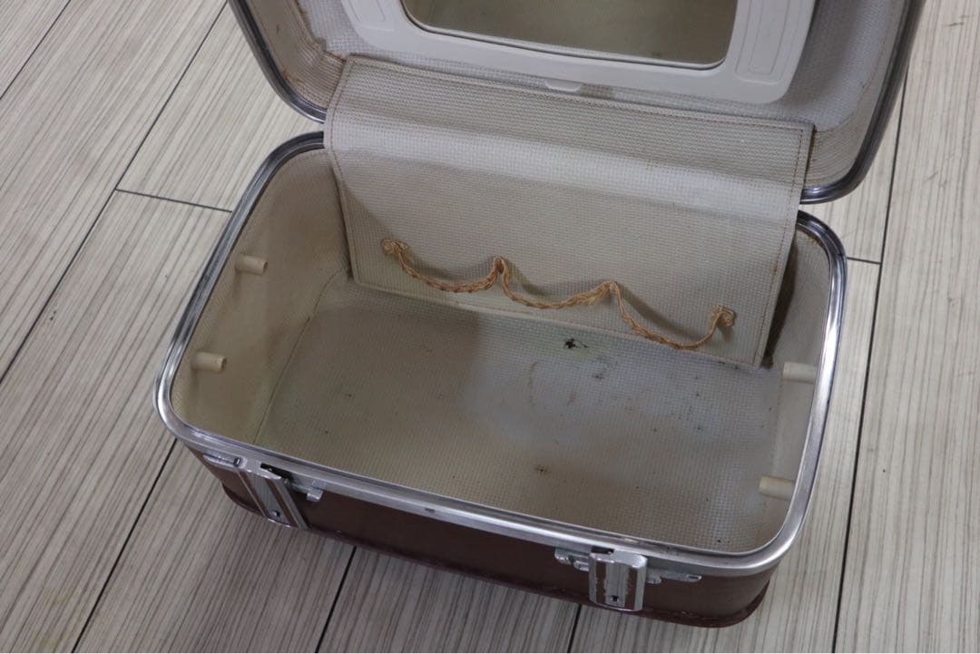 アメリカン　ヴィンテージ　家具　ツールボックス　メイクボックス　ブラウン