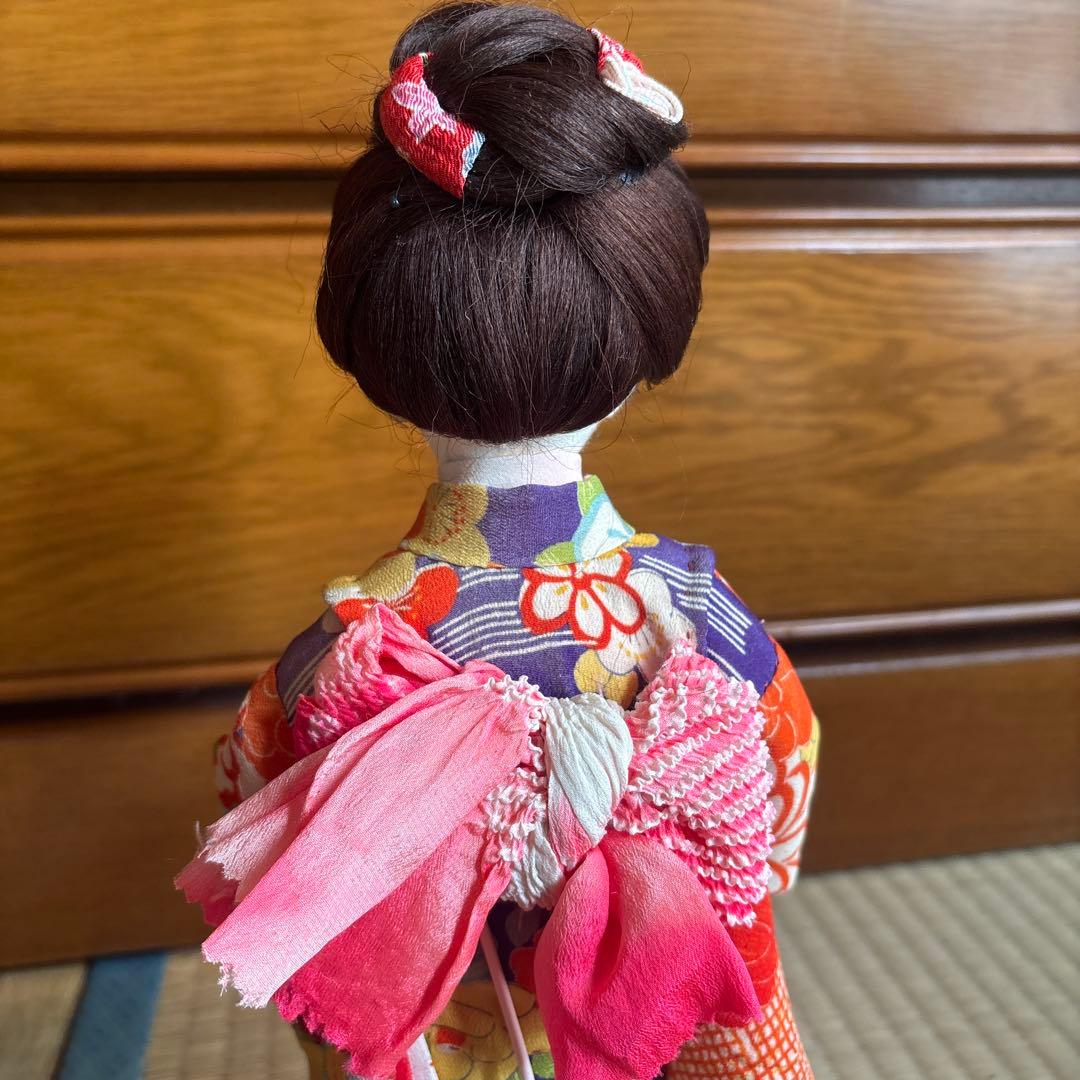 伝統的なすごく可愛いお人形