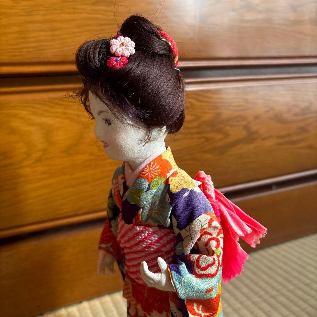 伝統的なすごく可愛いお人形