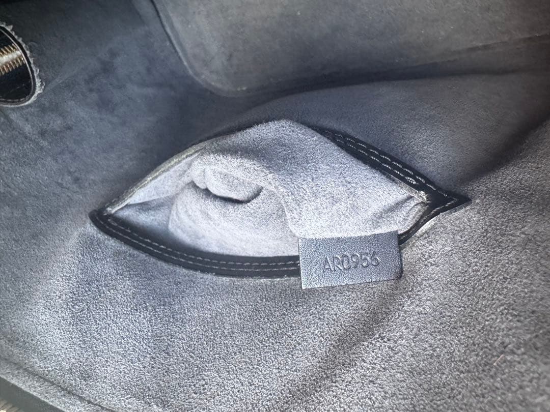 【訳あり】LOUIS VUITTON エピ アルマ ハンドバッグ ブラック