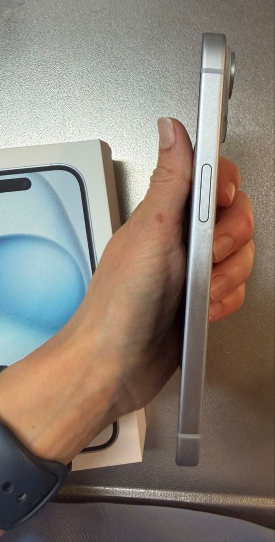 Apple iPhone 15 ホワイト256GB SIMフリー