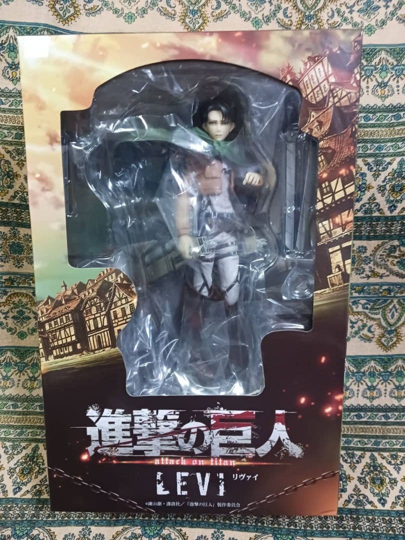 進撃の巨人 リヴァイ フィギュア プルクラ