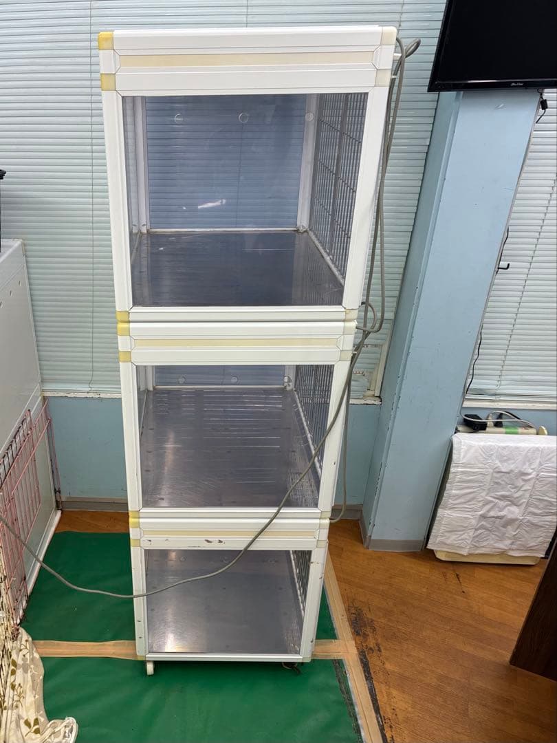 新年❗️特別値引中‼️GB PRO ペットマンション 3面クリアフィックス窓3段