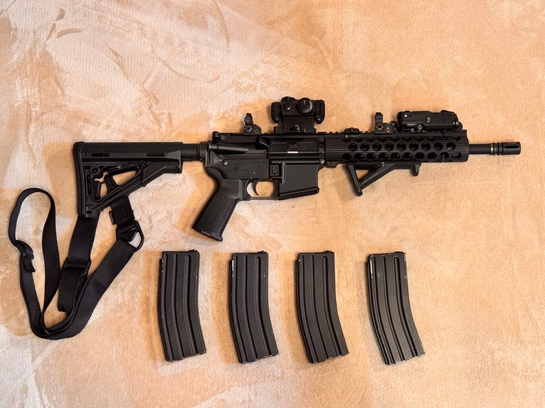 次世代電動ガン　M4 FBI HRTカスタム