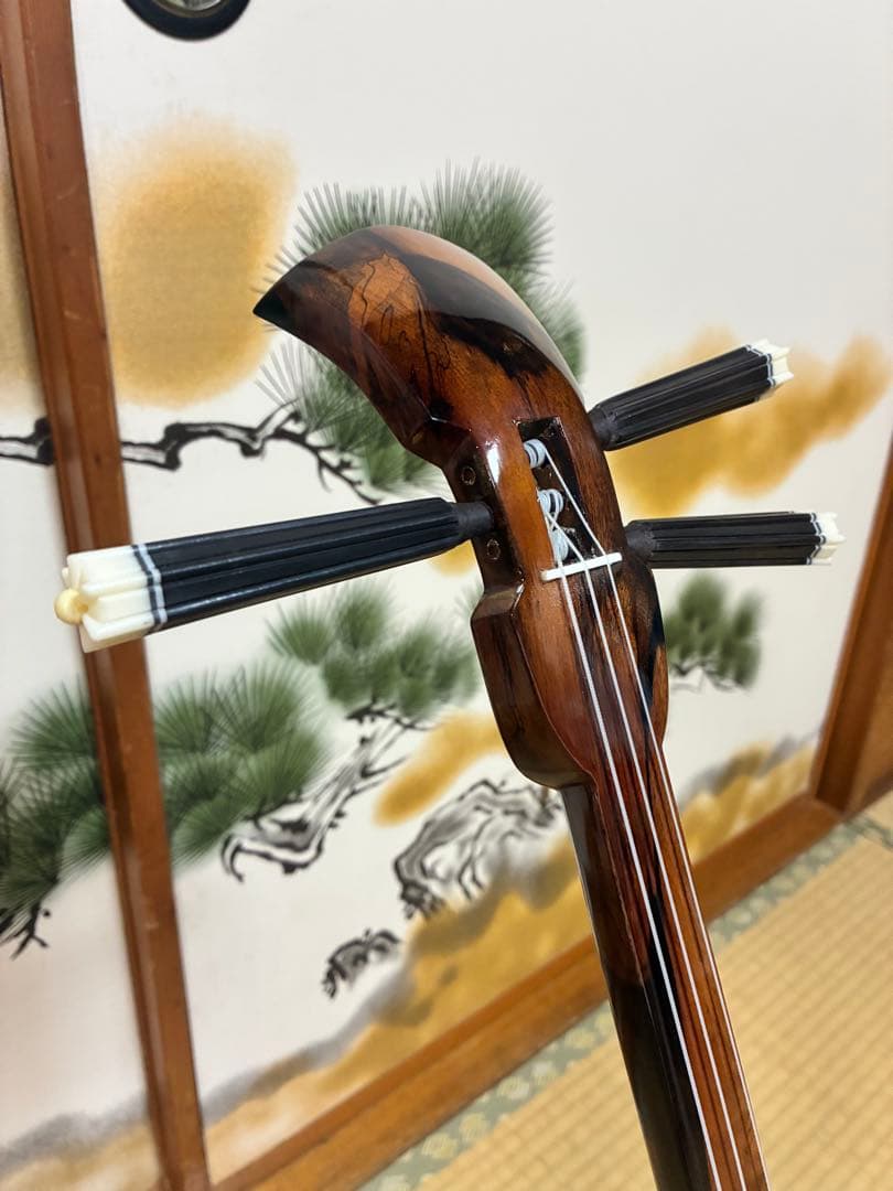 沖縄三線　エーマクルチ　本蛇皮一枚張り！