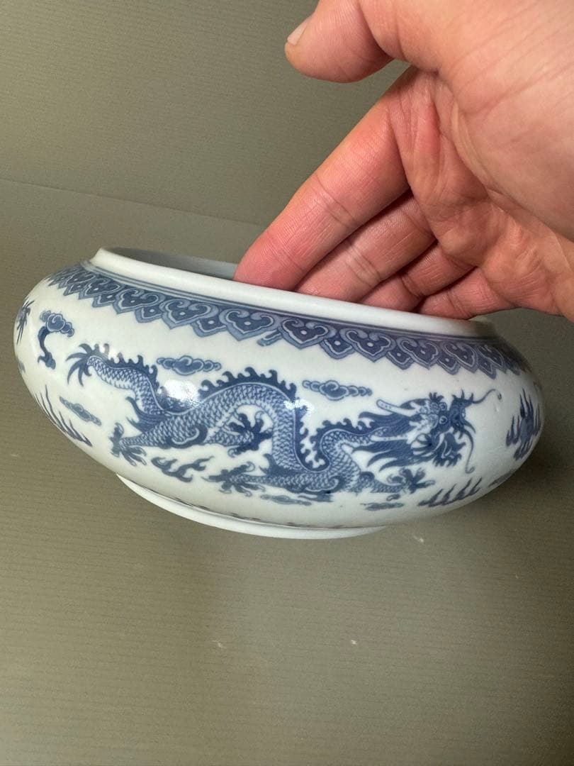 2431 中国美術 乾隆年製銘 染付龍図文陶鉢 時代物