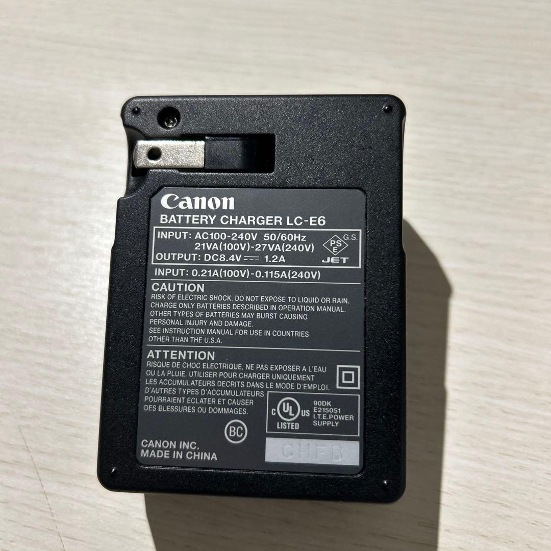 【値下げ中12/13まで】Canon EOS 7D Mark II + レンズ