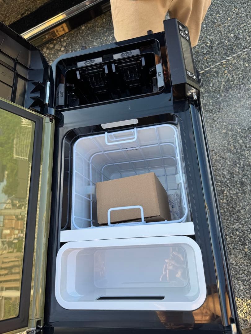 新品破格Makita CW004GZQ 冷温庫 40V マキタ