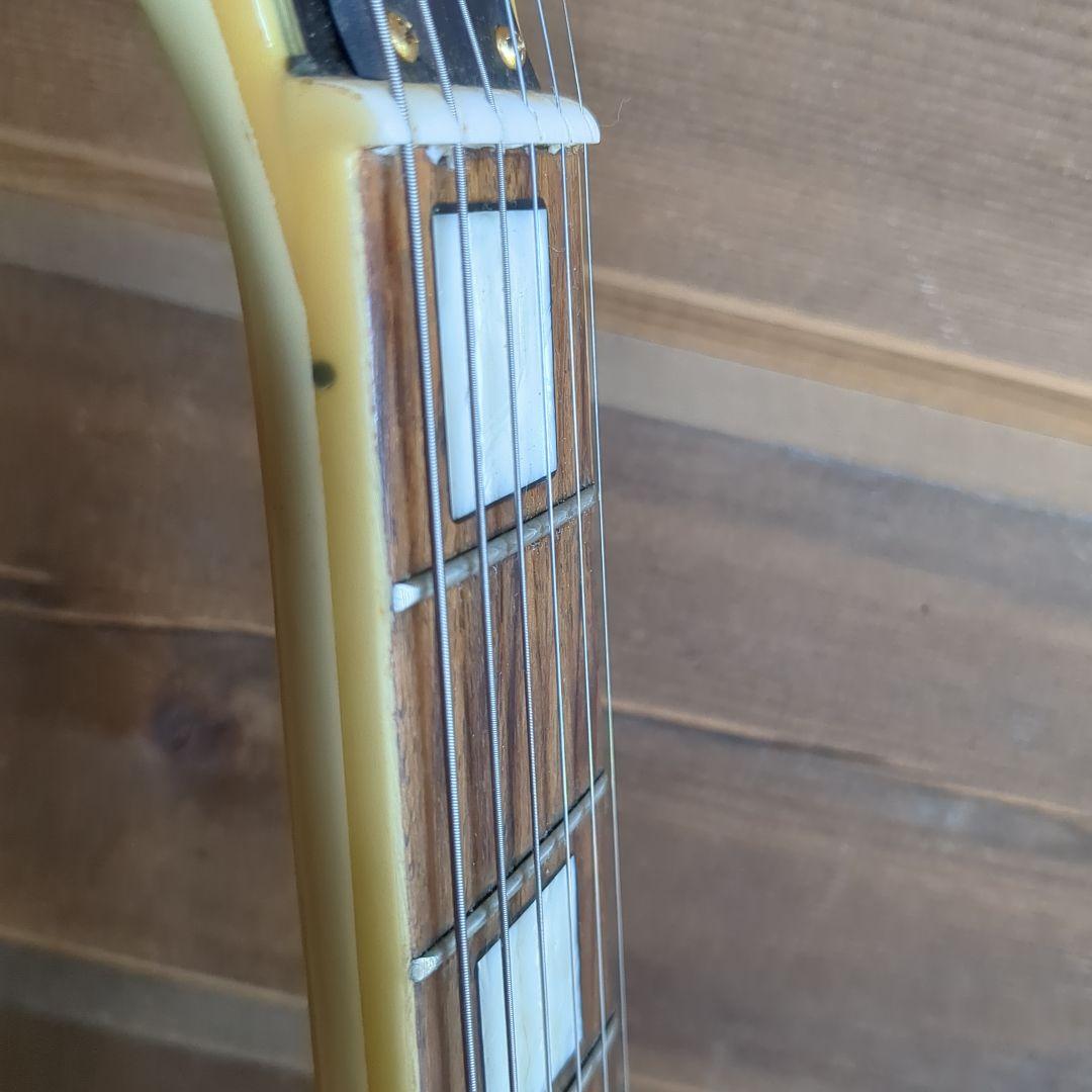 Playtech エレキギター クリーム色 修復あり本体のみ