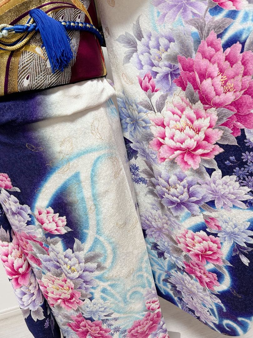 未使用品に近い　振袖セット　牡丹　豪華　金彩　金刺繍　振袖フルセットお探しの方！
