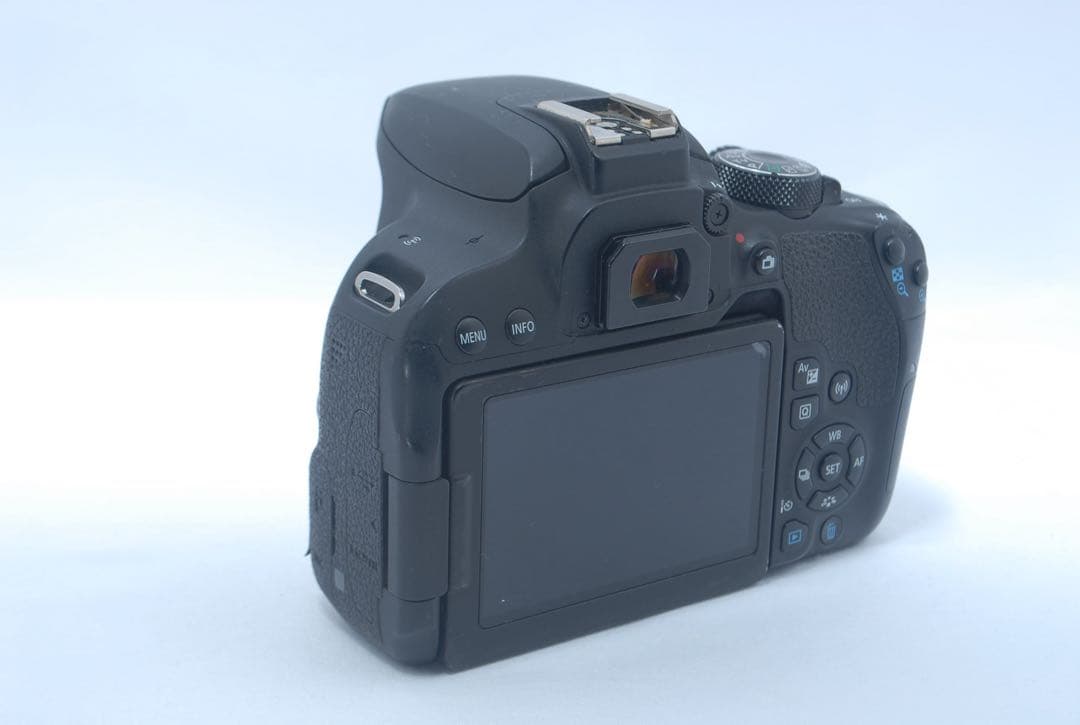 人気⭐️Canon EOS Kiss X9i スマホ転送 高画質 バリアングル液晶