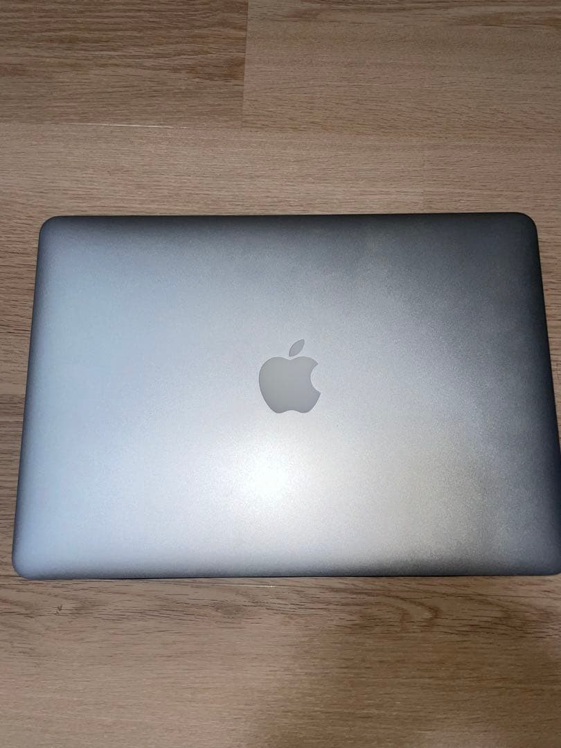 【美品】MacBook Air 13inch シルバー 8GB 128GB