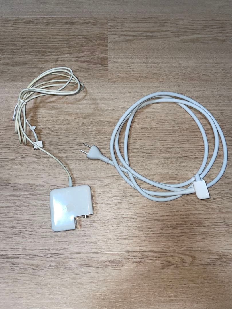 【美品】MacBook Air 13inch シルバー 8GB 128GB