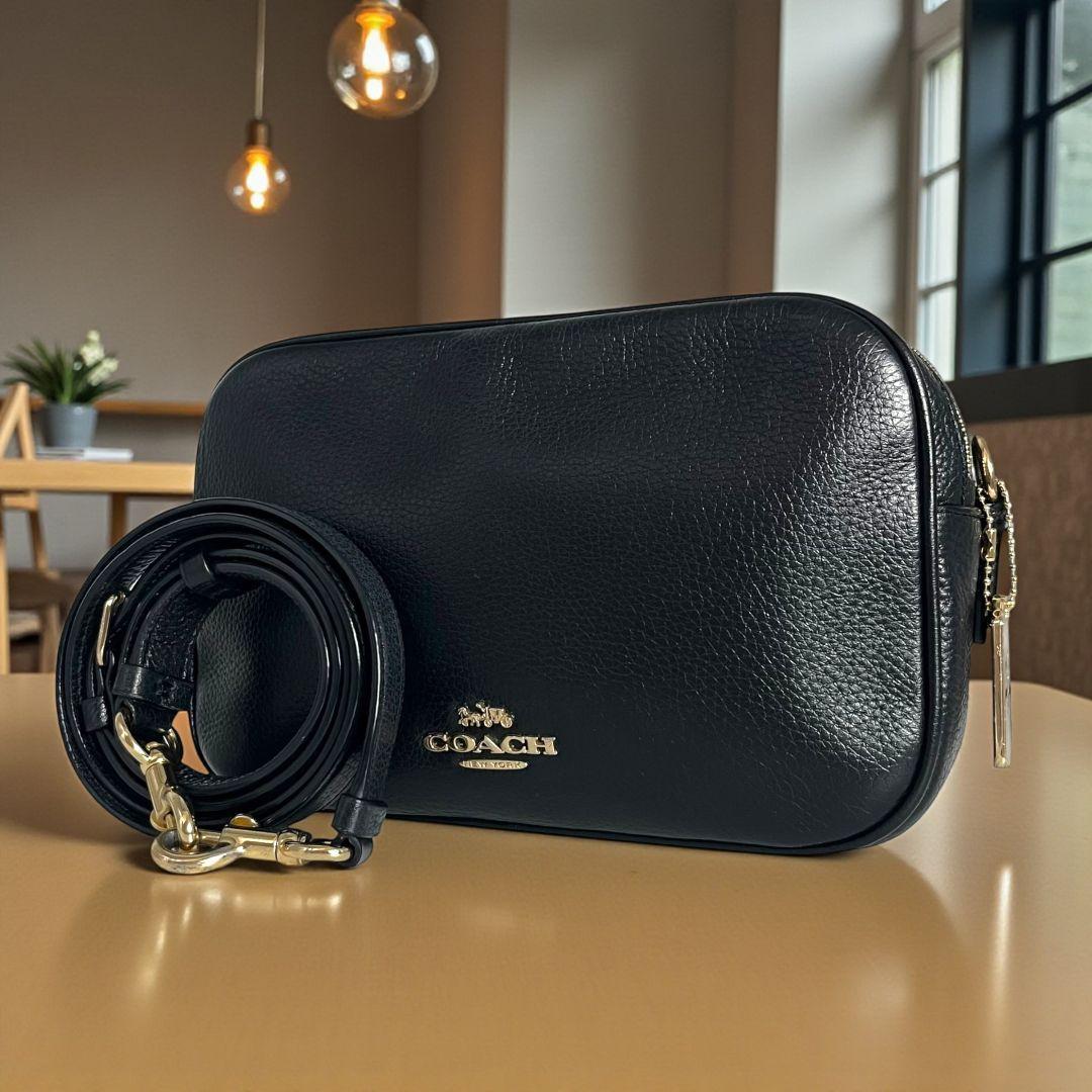 極美品　コーチ　ジェス　2層　ショルダーバッグ　レザー　シボ革　斜め掛　ブラック