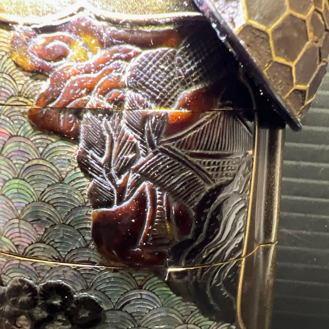 江戸時代　本鼈甲螺鈿象嵌五段印籠　61g 東Y7-1016☆2Fトルニ