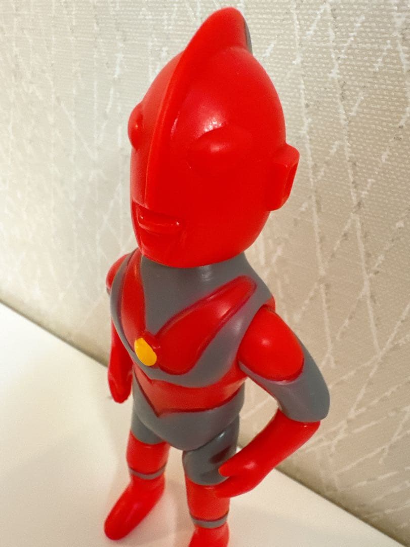 ウルトラマン❤︎ぶたのはな　赤成型/グレーライン　レアソフビ