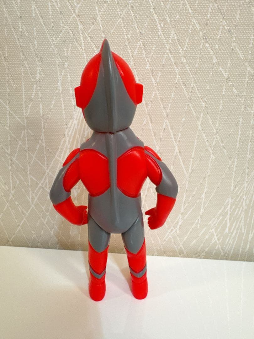 ウルトラマン❤︎ぶたのはな　赤成型/グレーライン　レアソフビ