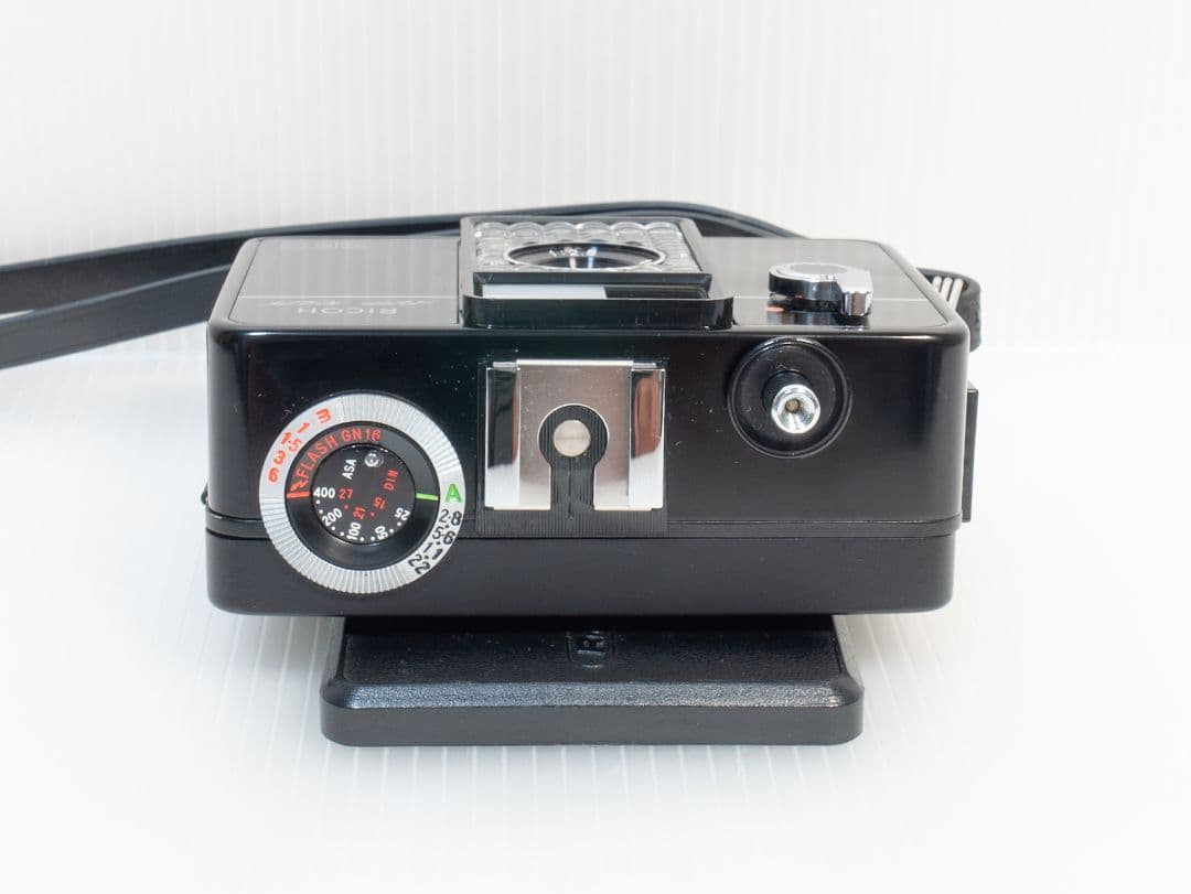 ㉑【美品・整備済】RICOH AUTO HALF SE2「ブラック」オートハーフ