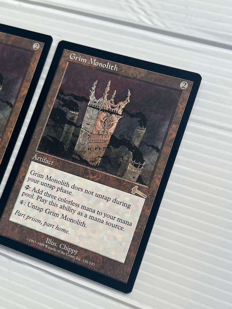 厳かなモノリス Grim Monolith 英語版　2枚