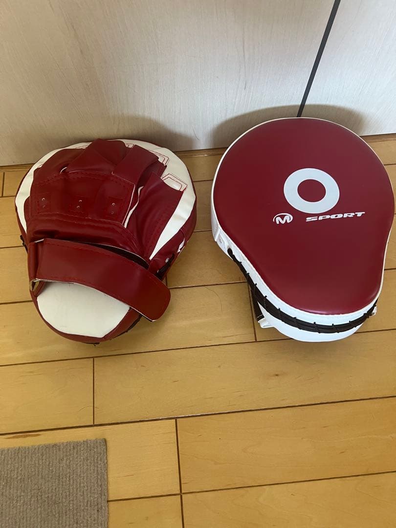 TWINS ボクシンググローブ ＋パンチングミット　＋　キックミット　セット