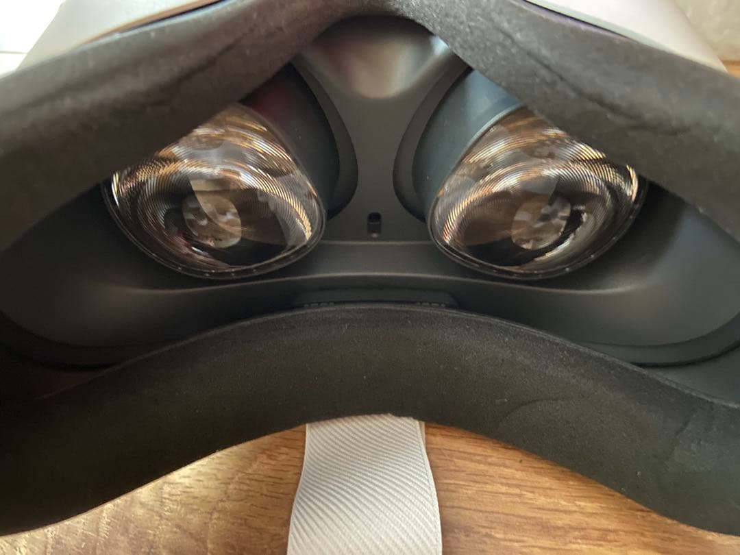 極美品  quest 2 64gb 本体