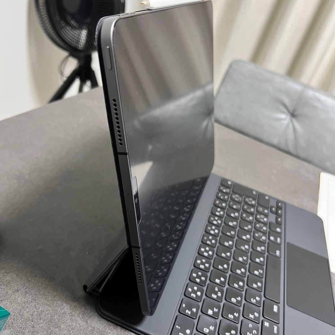 AyaseM1 iPad Pro12.9インチ（第5世代）1TB 純正備品