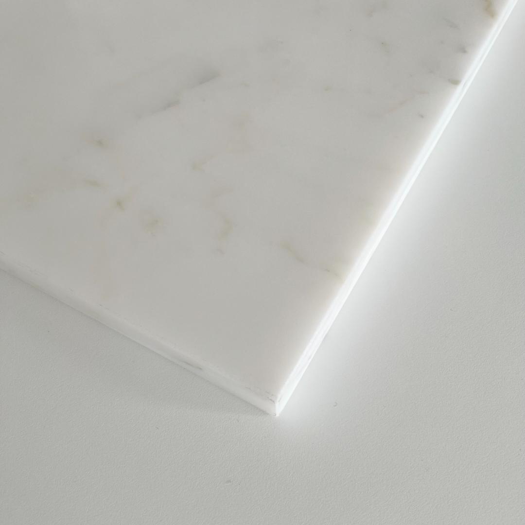 大理石 で ペット ひんやり　天然白大理石　厚さ約20ミリ 天板のみ鏡面仕上げ