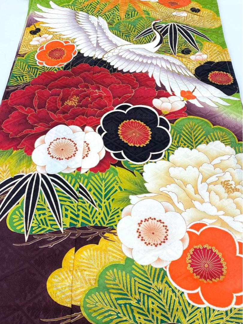振袖 仮絵羽 刺繍 金彩 紋意匠 牡丹 大輪 正絹 未仕立て品 八掛付き