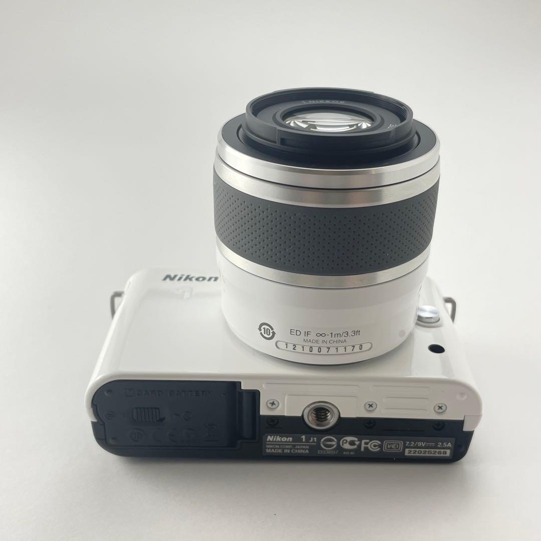 【ショット数3000・返品保証】Nikon1 J1 ホワイト レンズキット