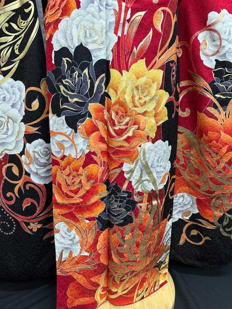 赤黒金 薔薇ゴールド小悪魔ageha系振袖フルセット