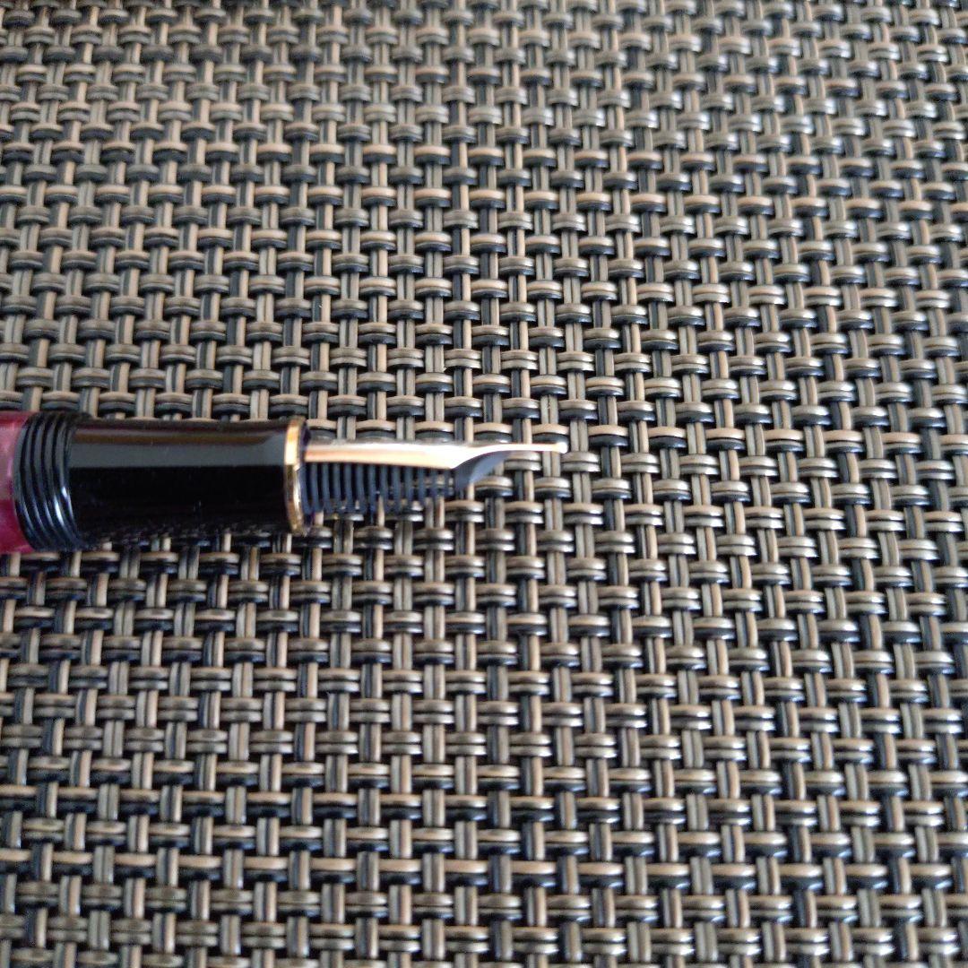 ペリカンスーベレーン　M320　ルビーレッド　万年筆