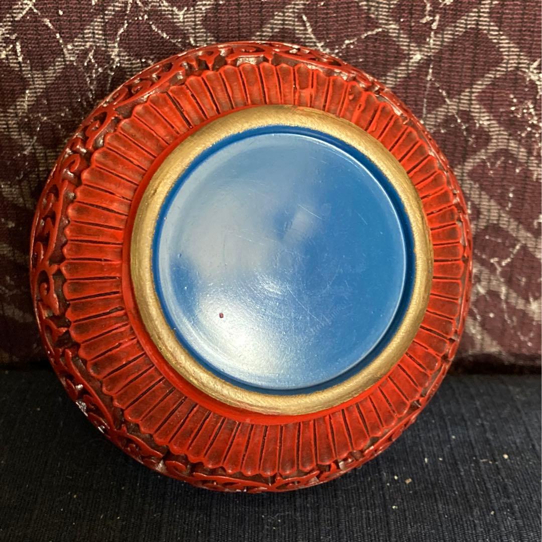 堆朱牡丹雷唐草文香合　中国工芸品