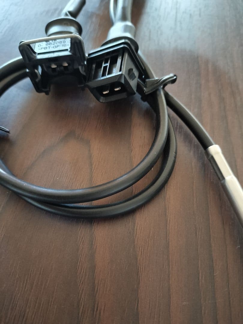 BMW F800R用(2009-2016) Booster Plug