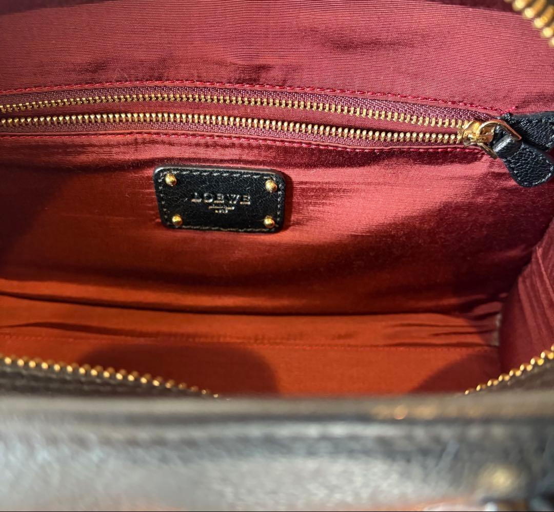 ロエベLOEWE アマソナ28