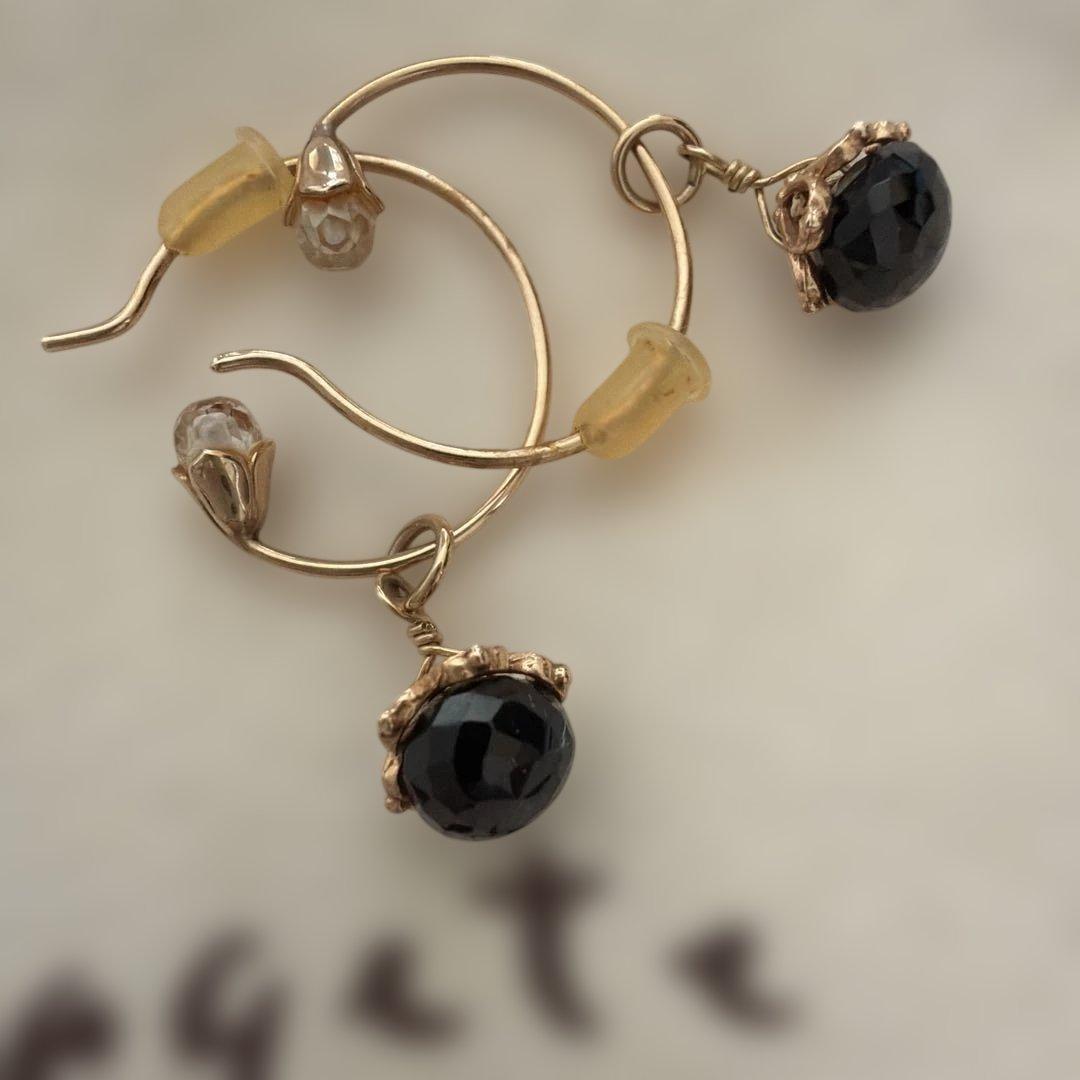 美品agete フープピアス ブラック付き