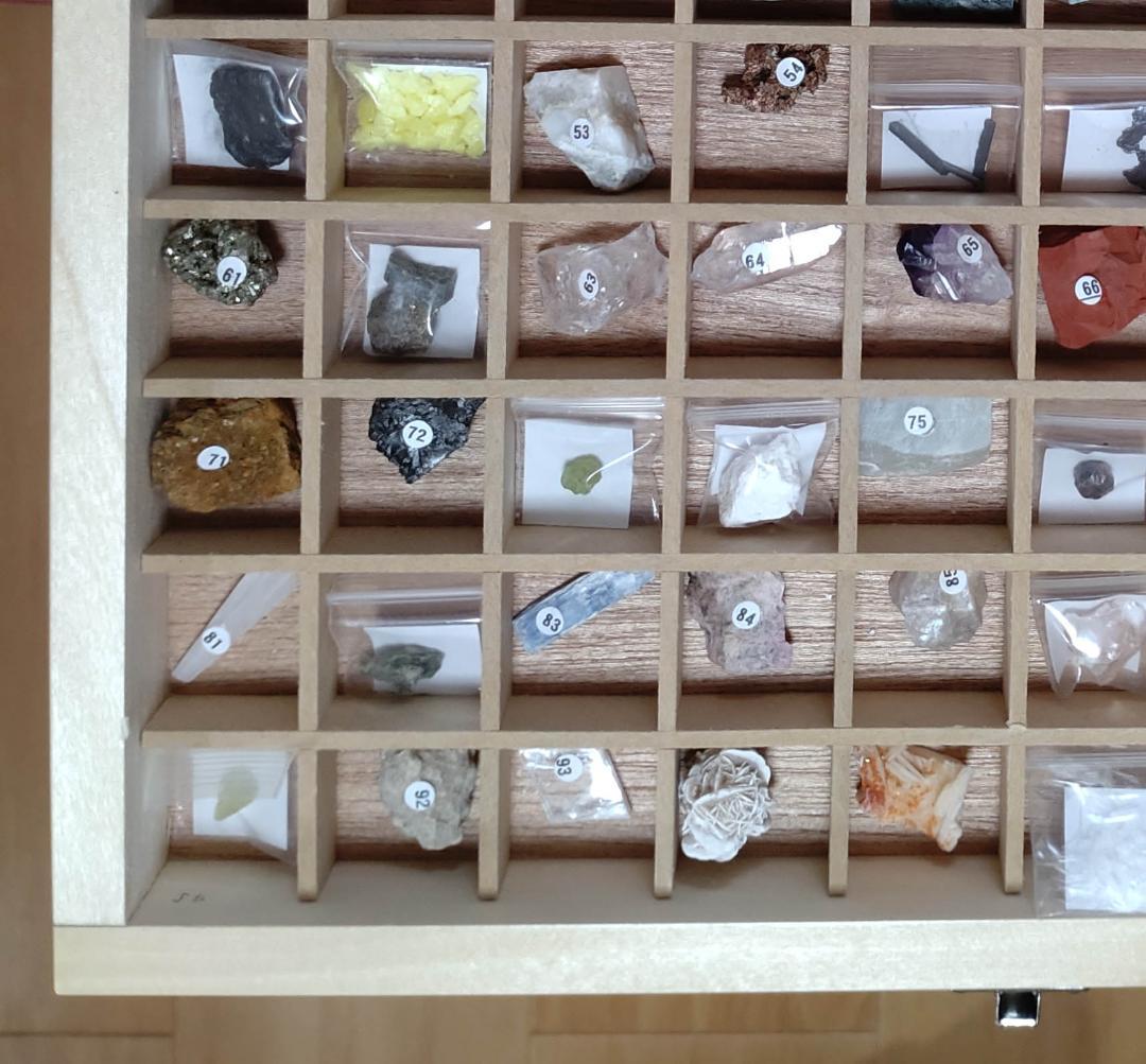 岩石鉱物標本　100種類