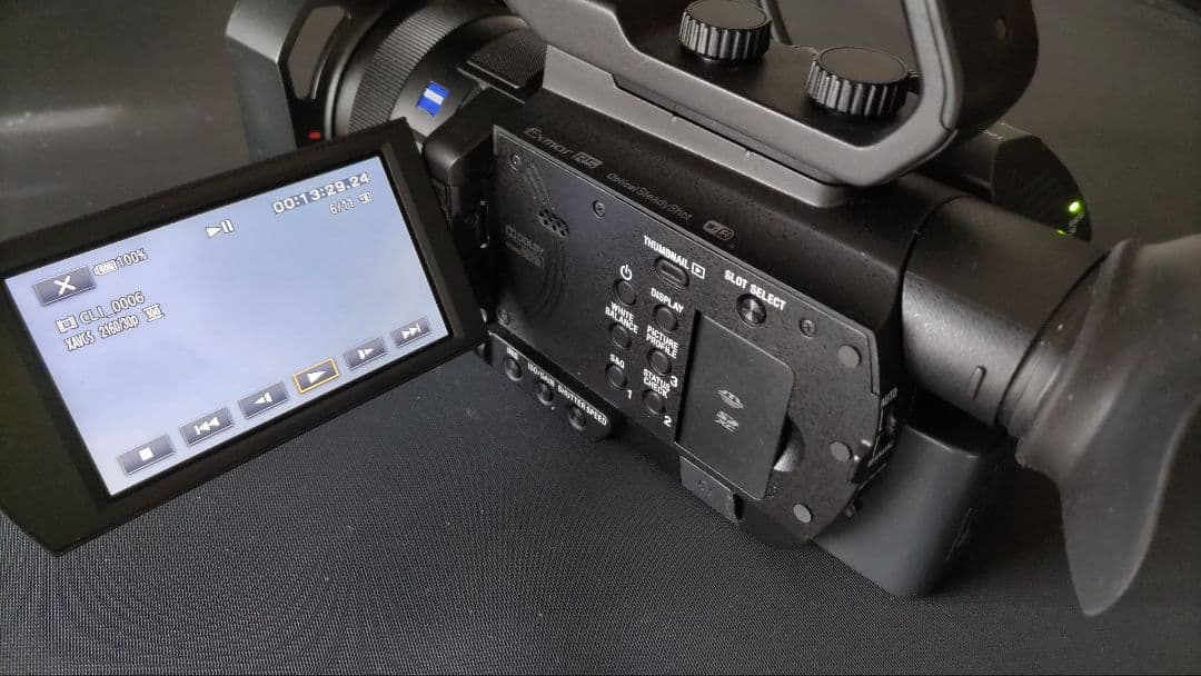 SONY HXR-NX80 本体、マイク、バッテリー