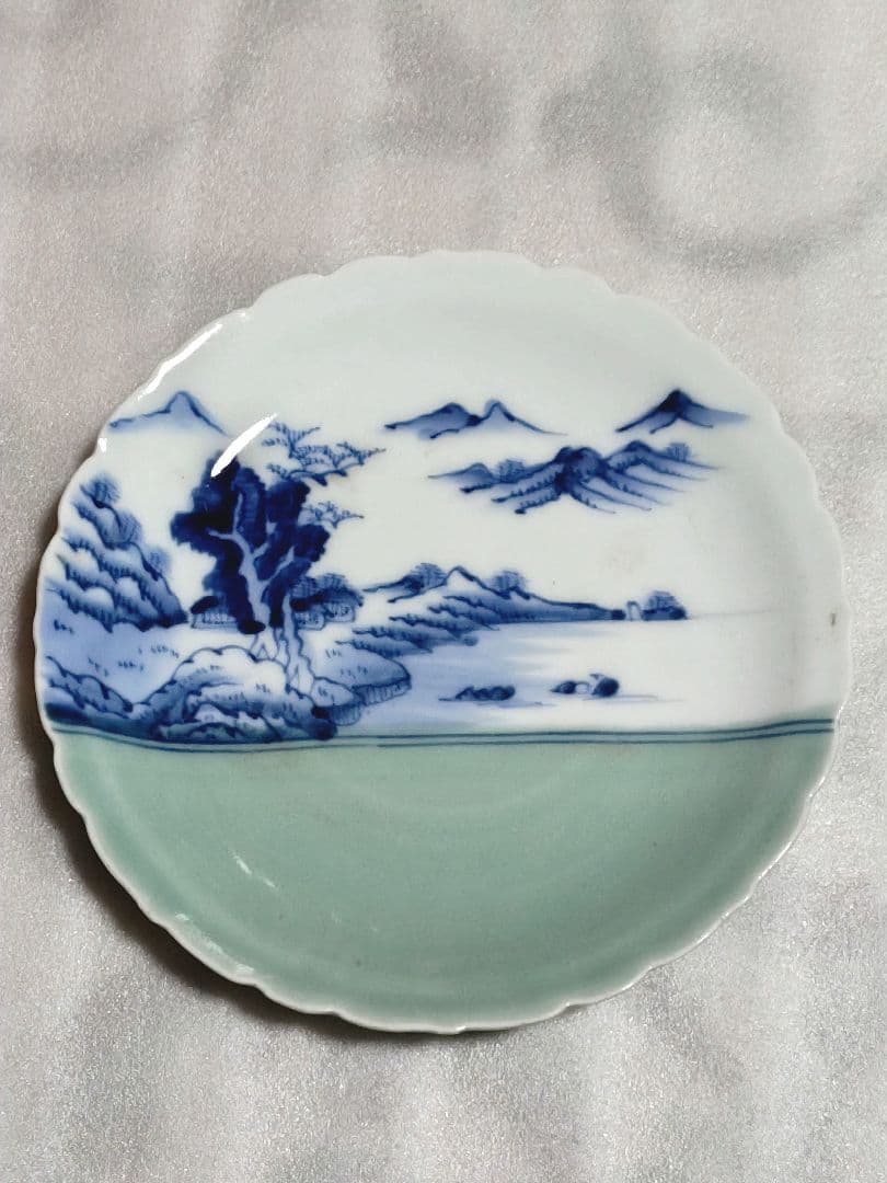 古伊万里　青磁　染付　風景皿　中皿　骨董　輪花形